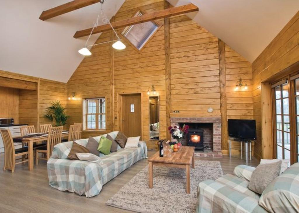 Redbrick Lodges Clipstone Εξωτερικό φωτογραφία