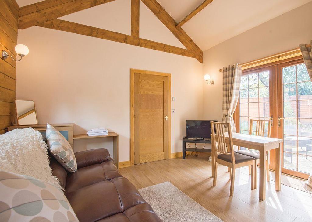 Redbrick Lodges Clipstone Εξωτερικό φωτογραφία